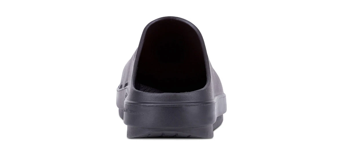 'OOFOS' Unisex OOcloog Clog - Black 'OOFOS' Unisex OOcloog Clog - Black -The Outdoor Clothing Shop