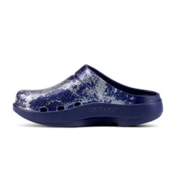 'OOFOS' Women's OOcloog Clog Limited Edition - Navy / Silver Snake 7 'OOFOS' Women's OOcloog Clog Limited Edition - Navy / Silver Snake -The Outdoor Clothing Shop 1203NVYSILSNK shot4 1024x1024@2x