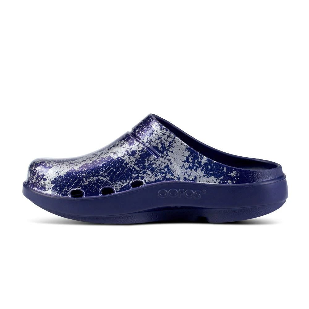 'OOFOS' Women's OOcloog Clog Limited Edition - Navy / Silver Snake 'OOFOS' Women's OOcloog Clog Limited Edition - Navy / Silver Snake -The Outdoor Clothing Shop