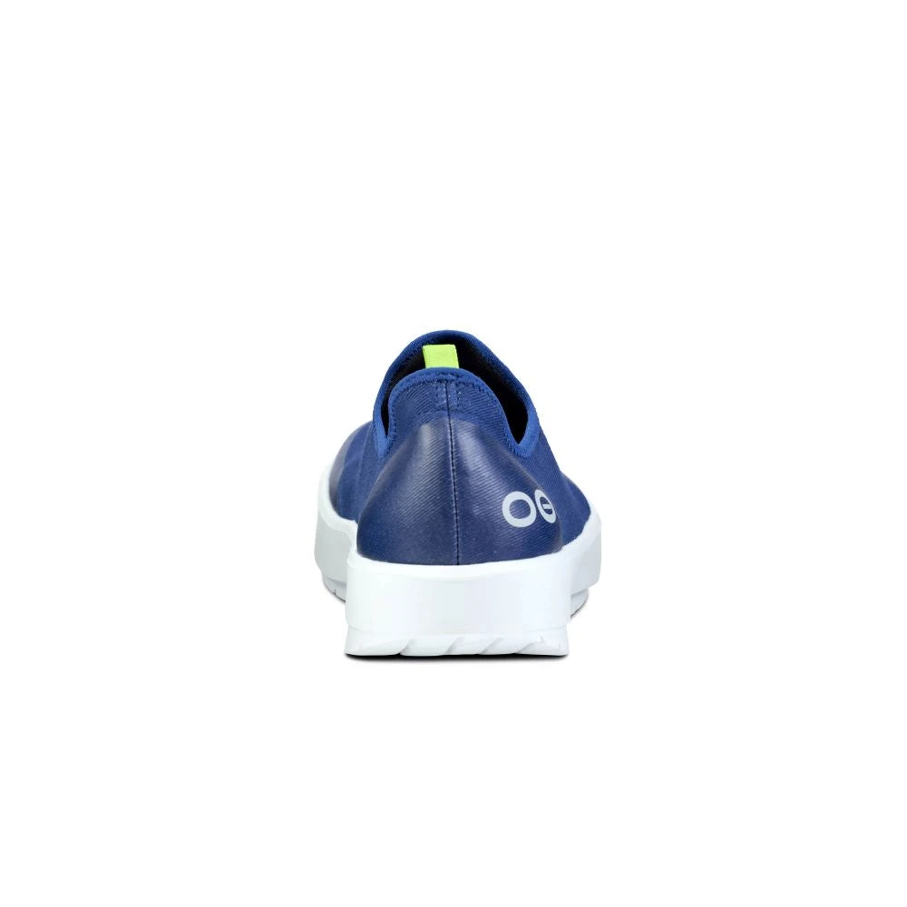 'OOFOS' Women's OOmg eeZee Low Shoe - White / Navy 'OOFOS' Women's OOmg EeZee Low Shoe - White / Navy -The Outdoor Clothing Shop