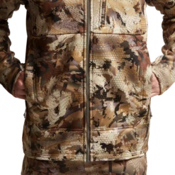'Sitka' Men's Traverse Jacket - Waterfowl : Waterfowl Marsh -The Outdoor Clothing Shop IMG SITKA WL 2022 600028 WL Traverse Jacket Optifade Waterfowl 592p Studio 03939 1024x1024@2x